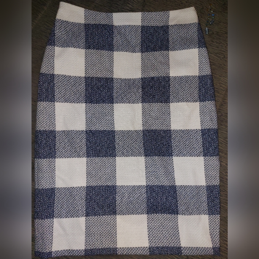 Banana Republic Blue and White Plaid skirt. Petite. Super cute! Used.